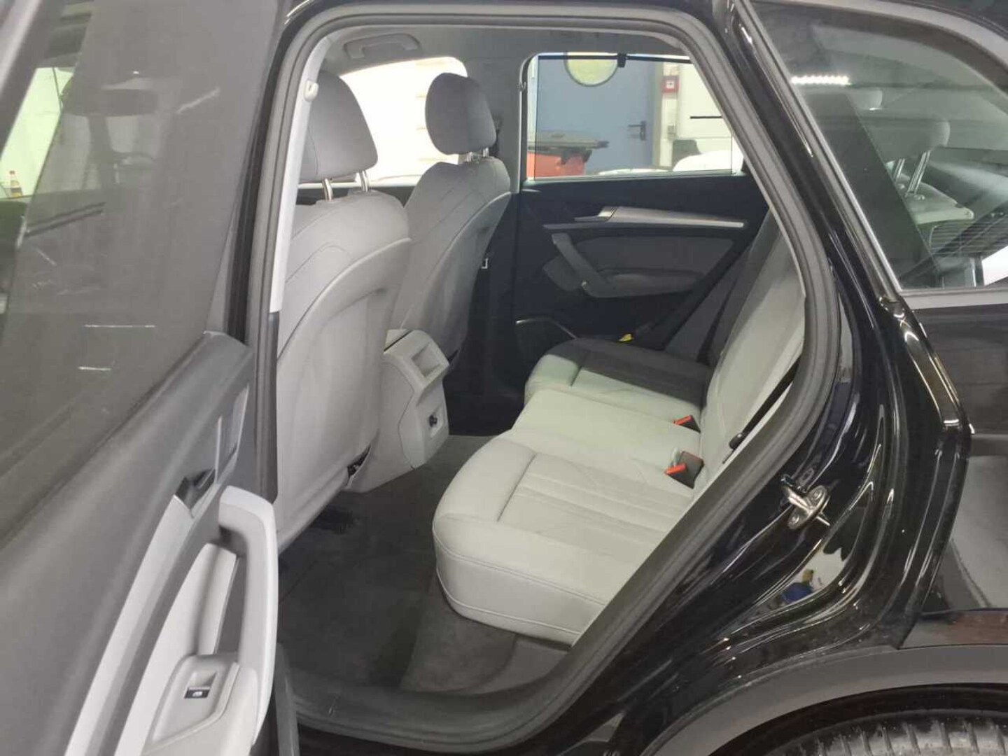 Bild über Audi Q5 40 TFSI quattro S tronic - für weitere Informationen kontaktieren Sie den Audi Partner