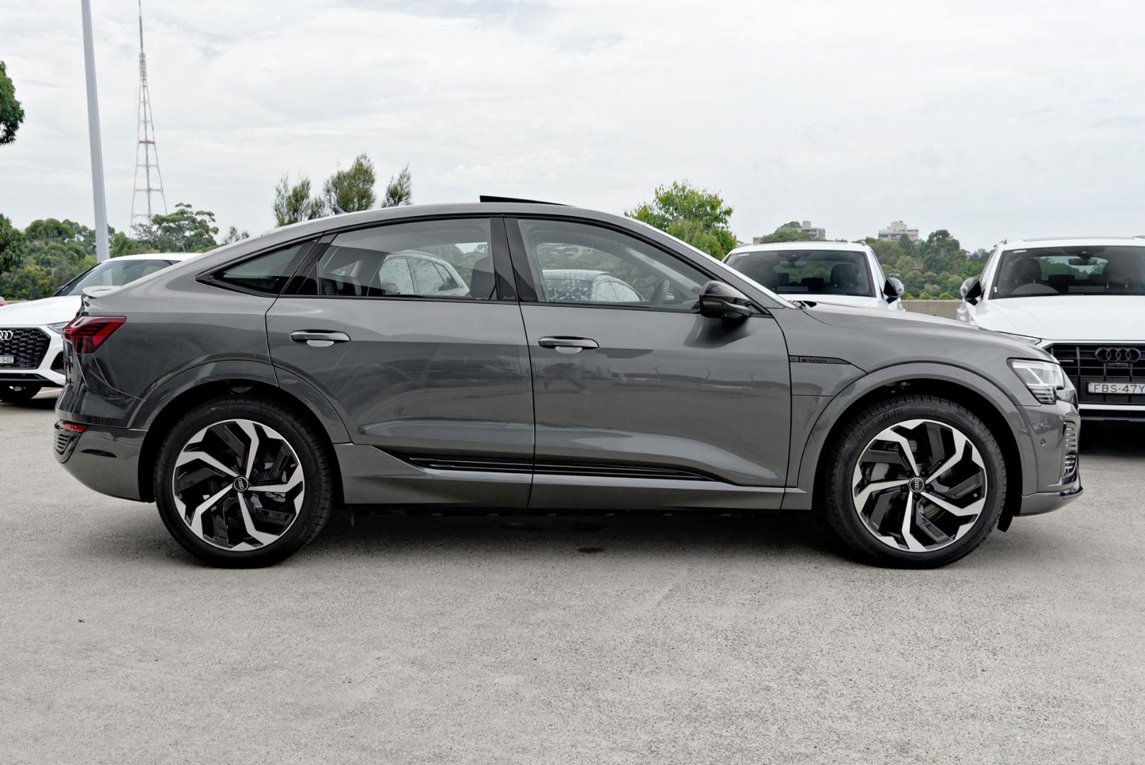 Image about Audi Q8 Sportback e-tron 55 e-tron quattro S line 300,00 kW