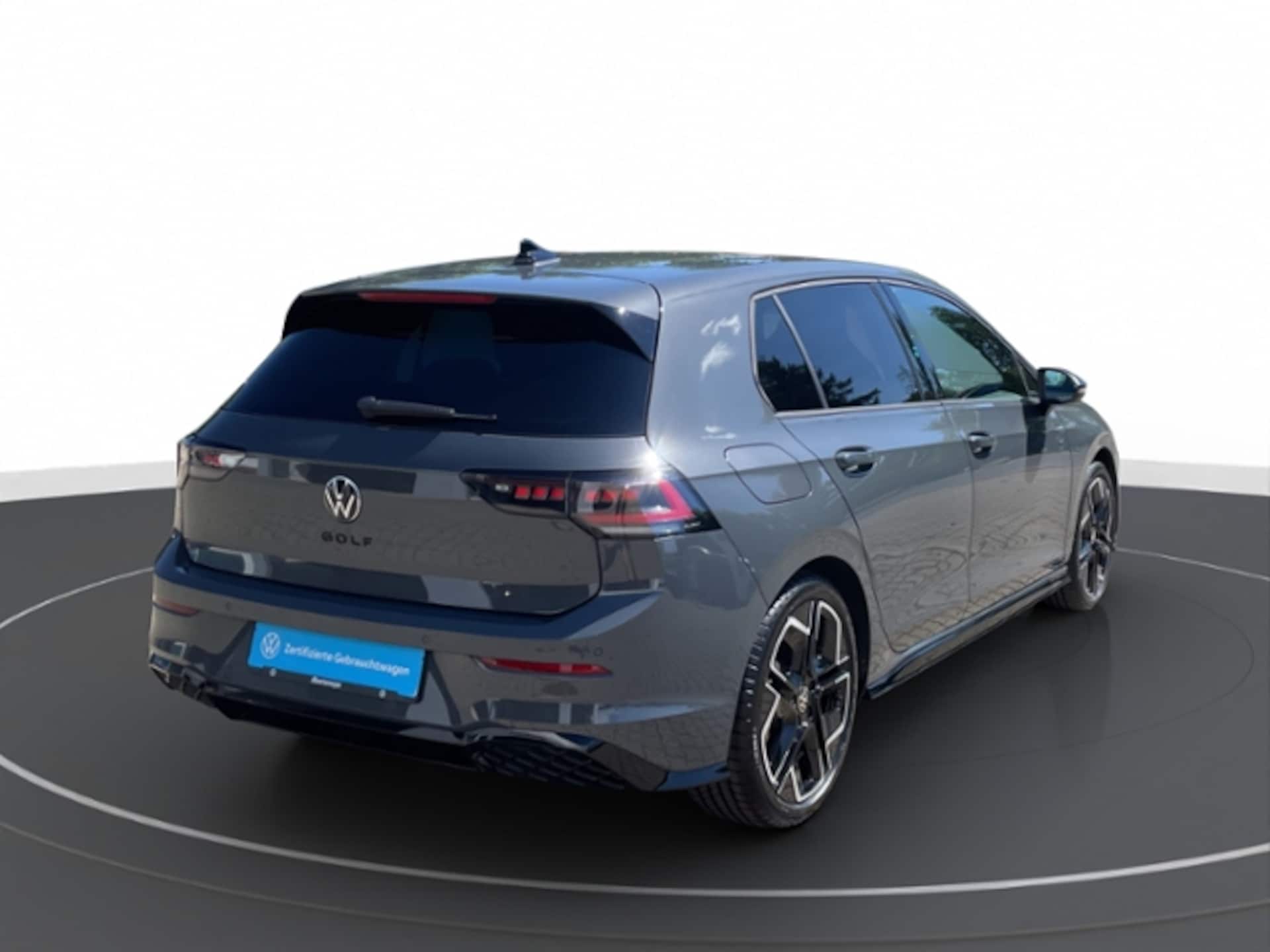 Volkswagen Golf R-Line