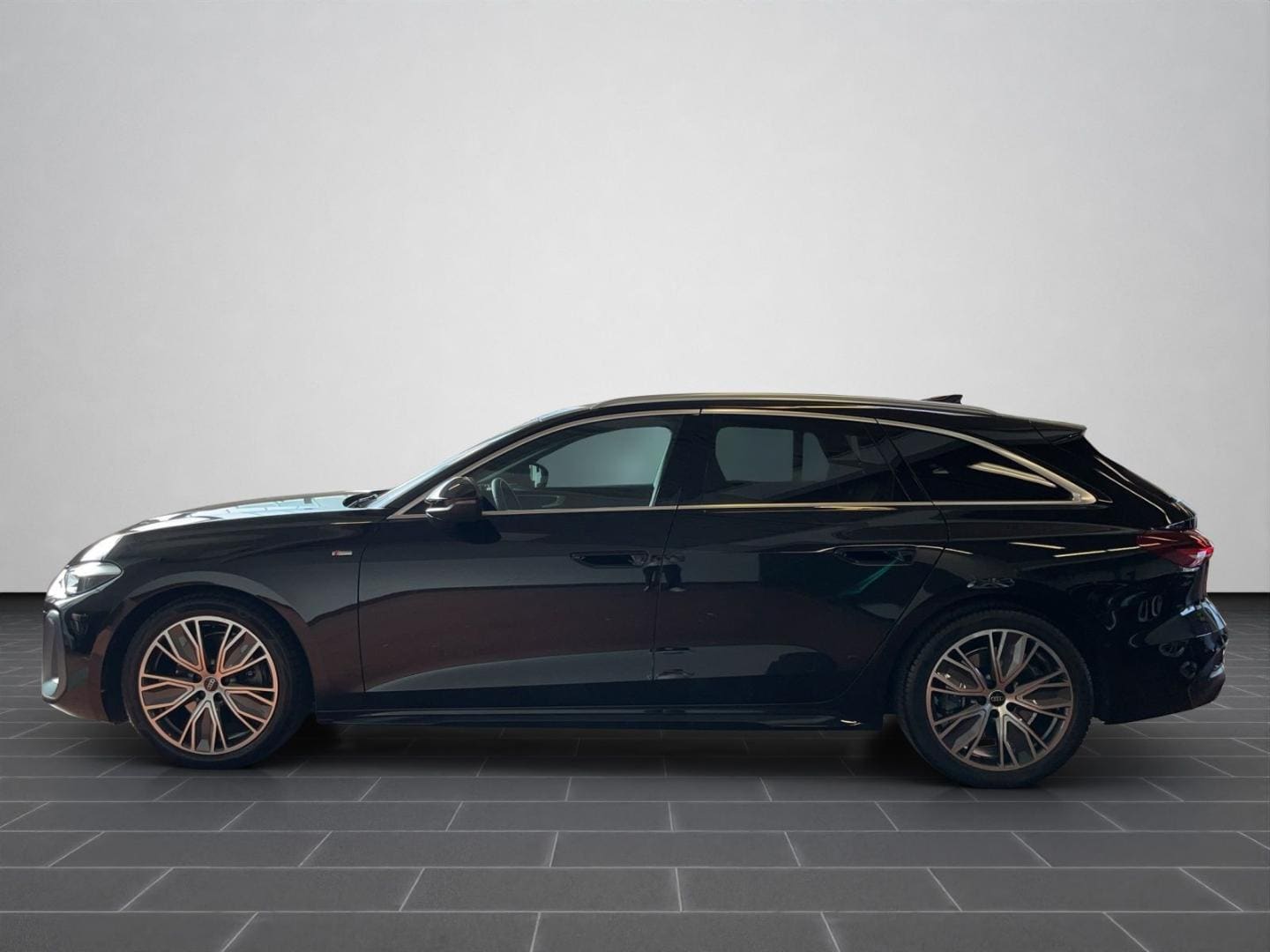 Bild über Audi A5 Avant TDI 150 kW S tronic - für weitere Informationen kontaktieren Sie den Audi Partner