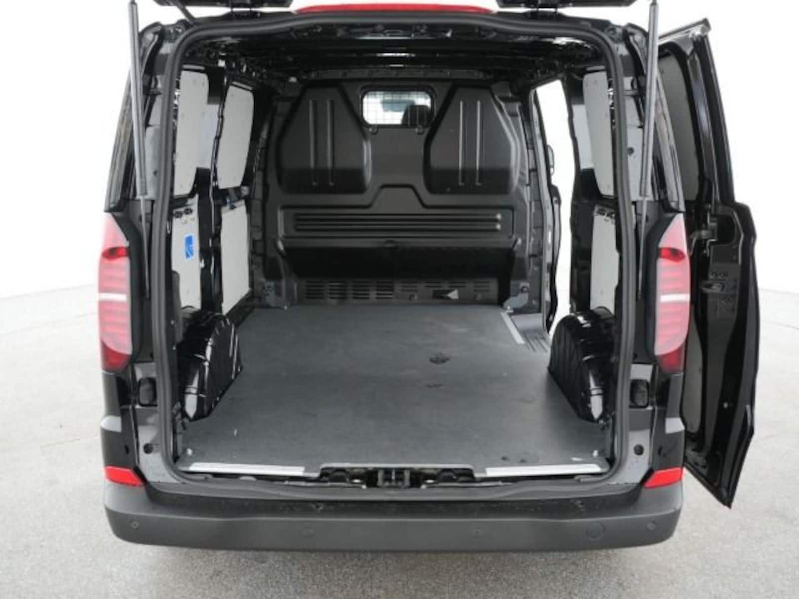 Volkswagen Transporter Kasten kurzer Radstand – Bild 7