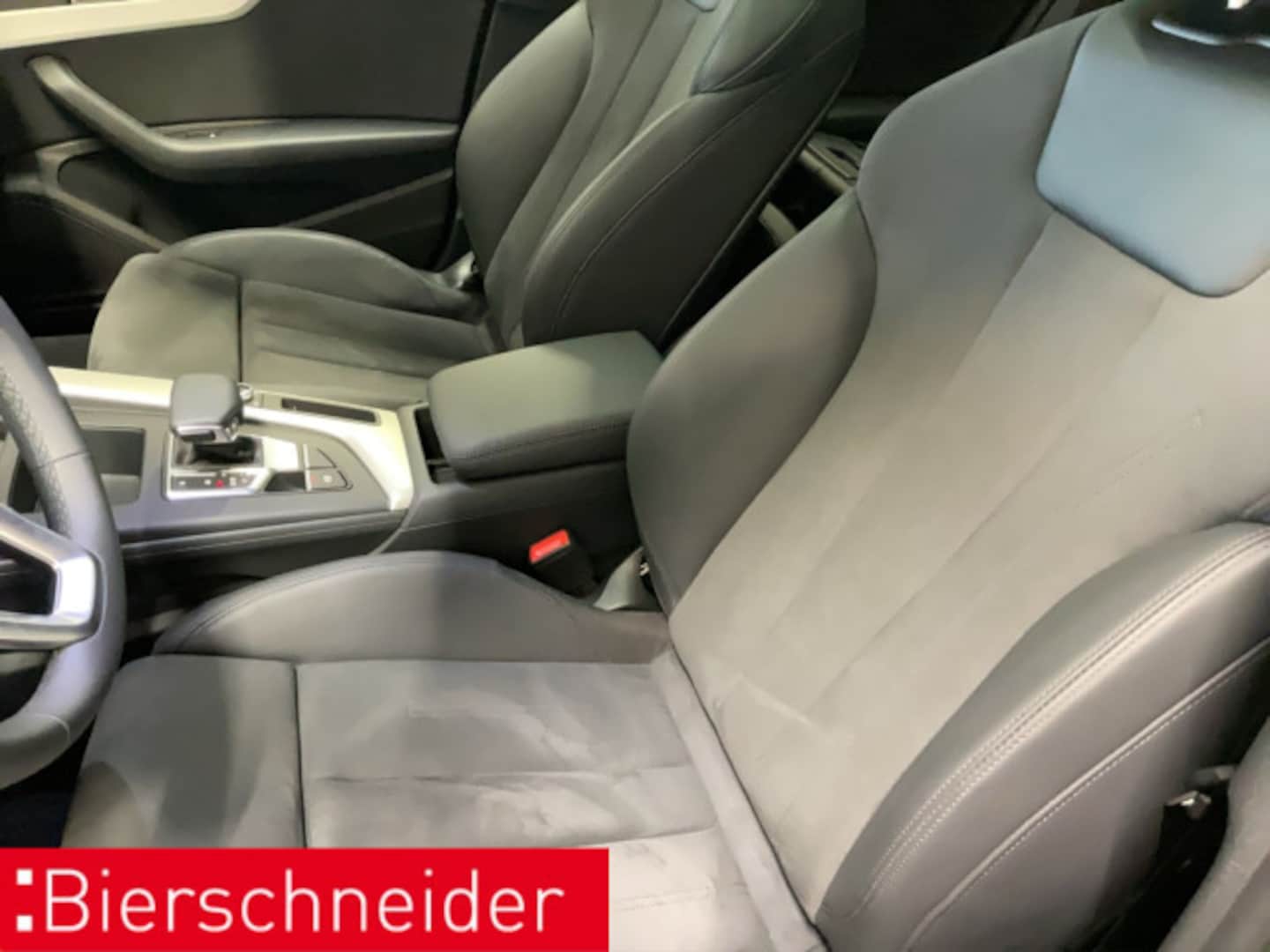 Bild über Audi A4 Avant S line 45 TFSI quattro S tronic - für weitere Informationen kontaktieren Sie den Audi Partner