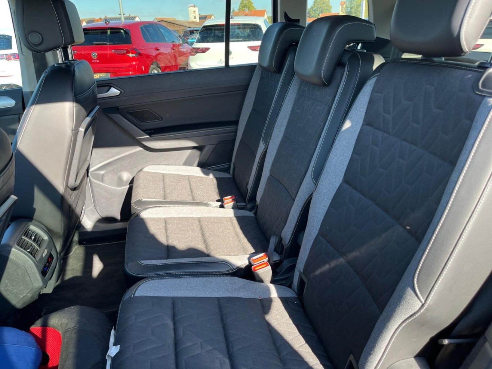 Volkswagen Touran – Bild 14