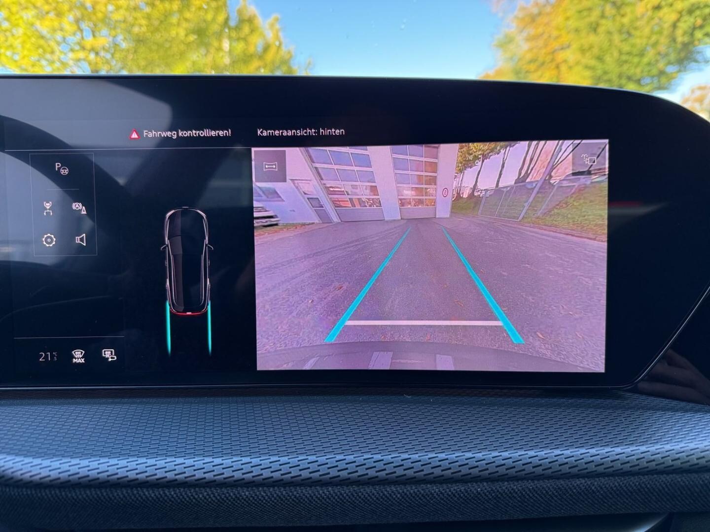 Bild über Audi Q5 Sportback TDI quattro 150 kW S tronic - für weitere Informationen kontaktieren Sie den Audi Partner