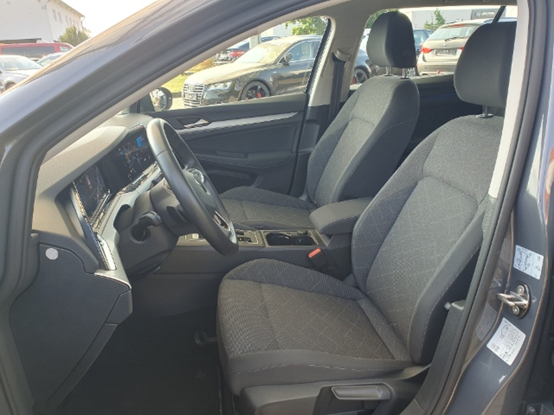 Volkswagen Golf Variant Life
