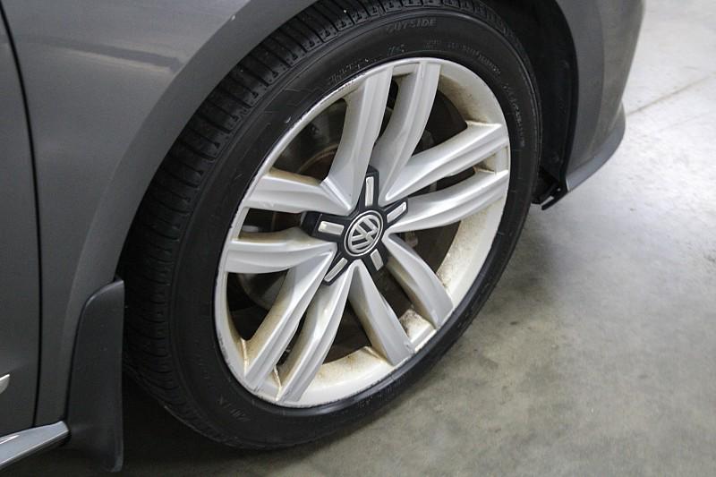 2017 Volkswagen Passat SE - Photo 12