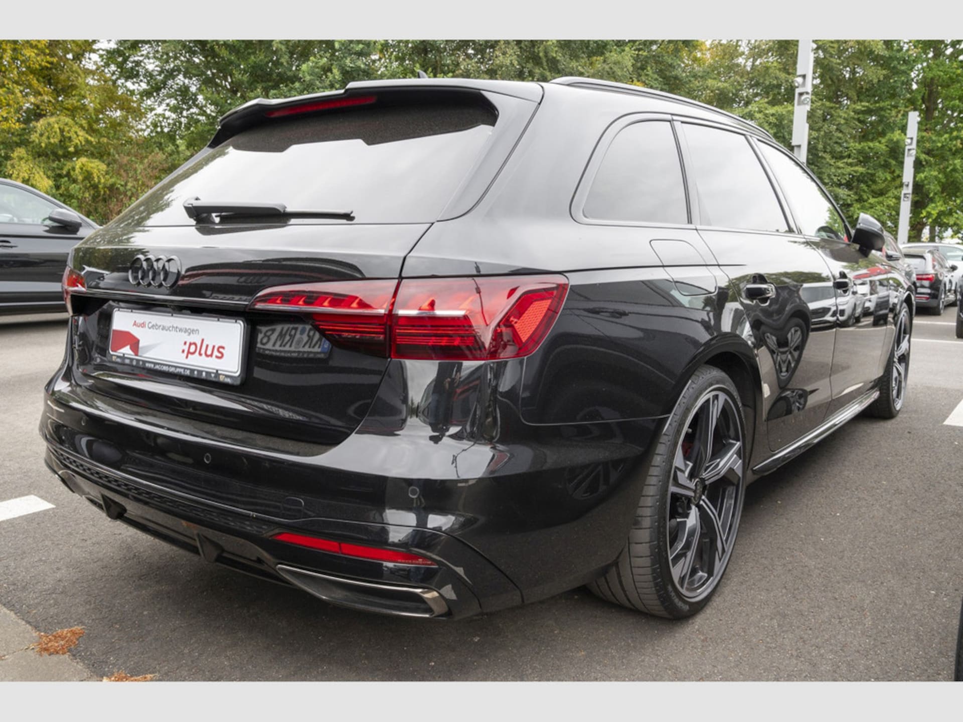 Audi A4 Avant S line