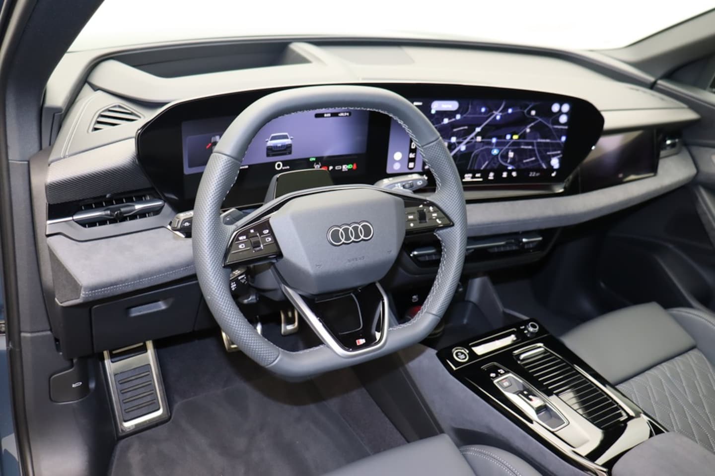 Bild über Audi Q6 SUV e-tron S line business e-tron quattro 315 kW - für weitere Informationen kontaktieren Sie den Audi Partner