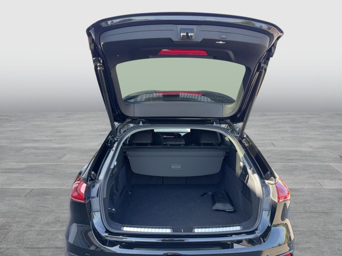 Bild über Audi A5 Avant TDI 150 kW S tronic - für weitere Informationen kontaktieren Sie den Audi Partner