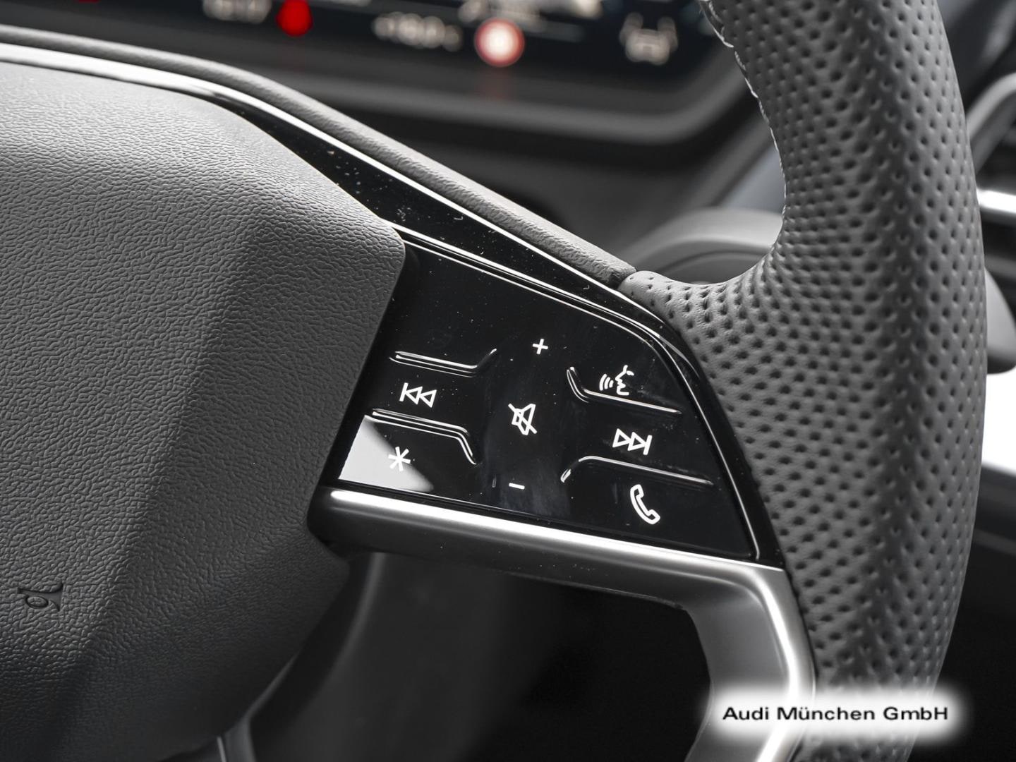 Bild über Audi Q4 Sportback e-tron 45 e-tron - für weitere Informationen kontaktieren Sie den Audi Partner