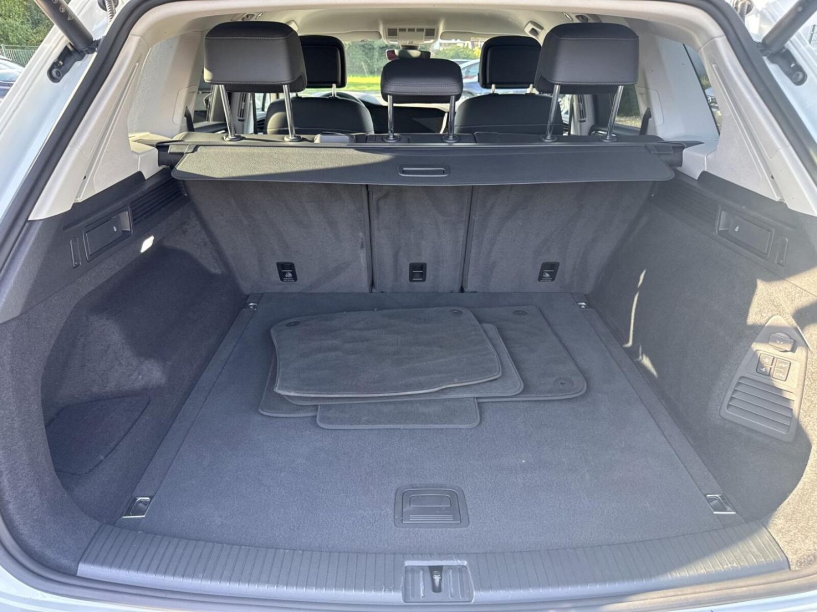 Volkswagen Touareg – Bild 14