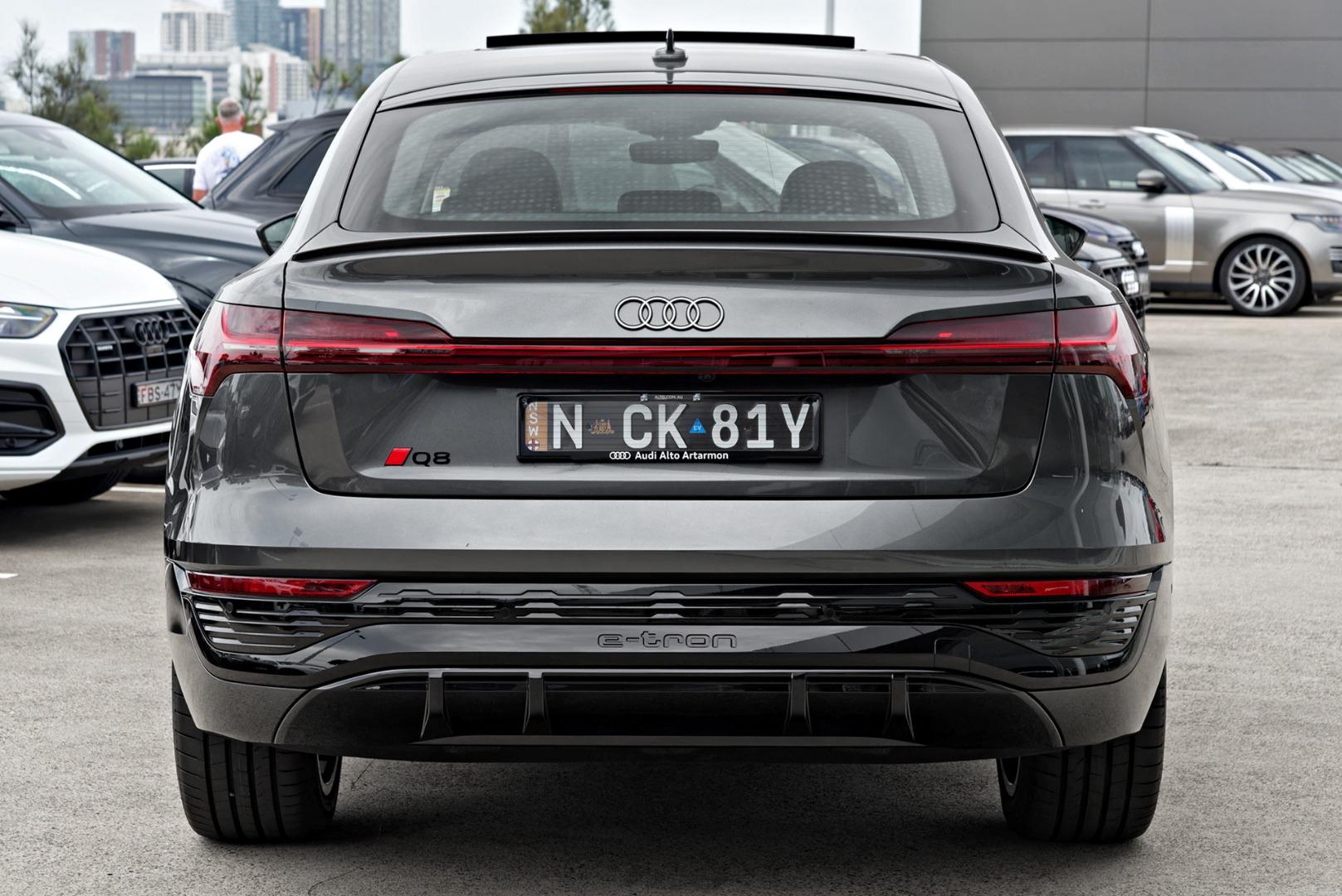 Image about Audi Q8 Sportback e-tron 55 e-tron quattro S line 300,00 kW