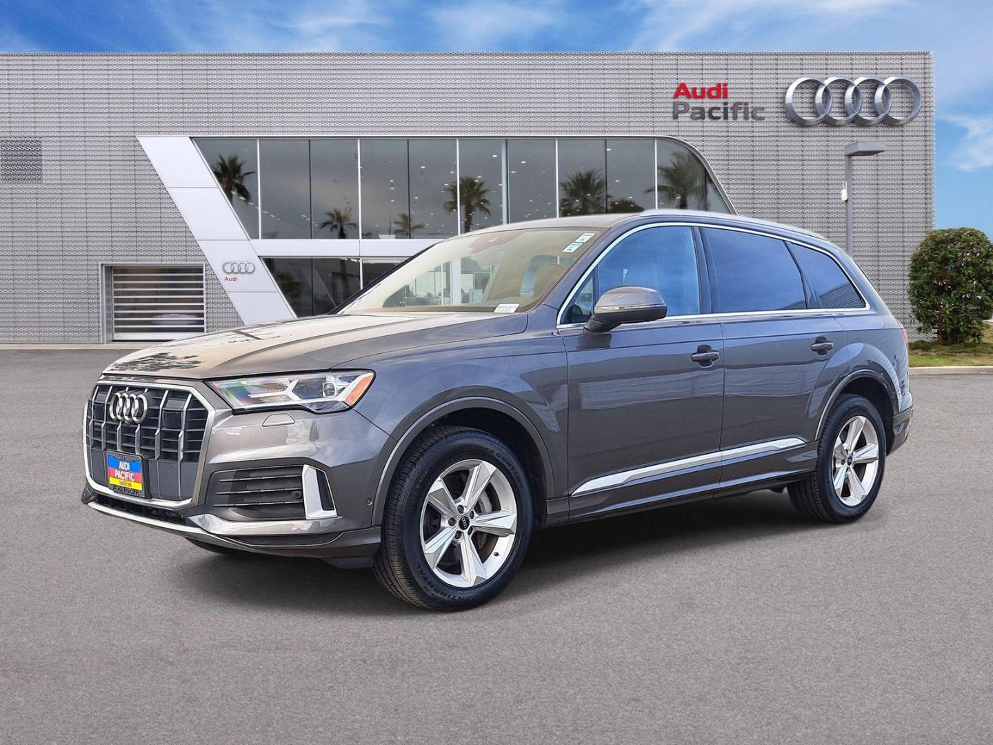2022 Audi Q7 45 Premium Plus quattro Tiptronic's photo