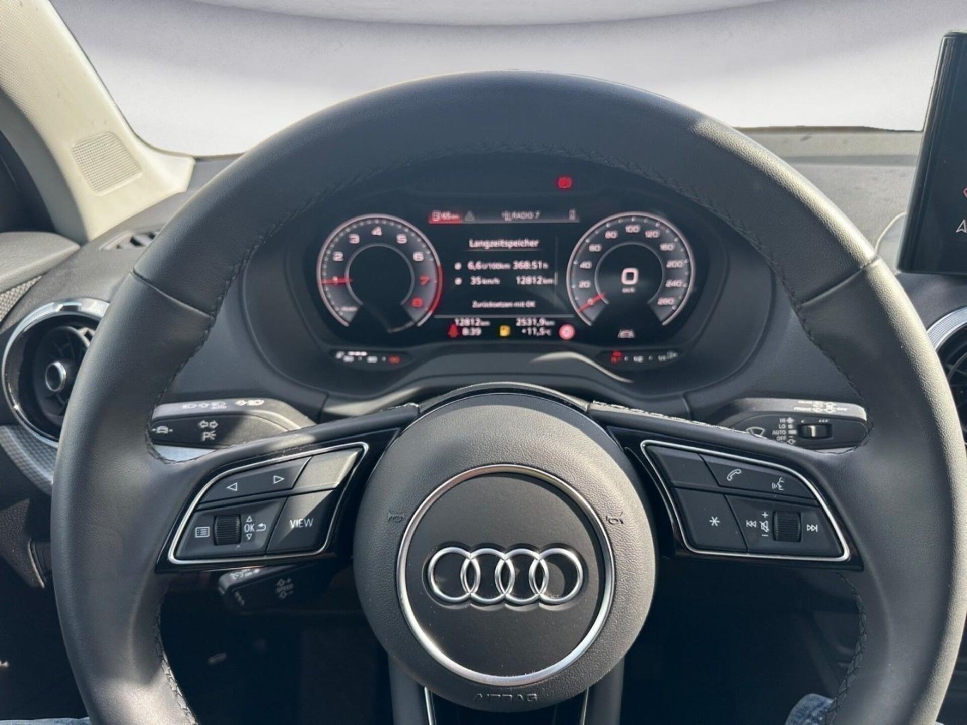 Audi Q2 S line