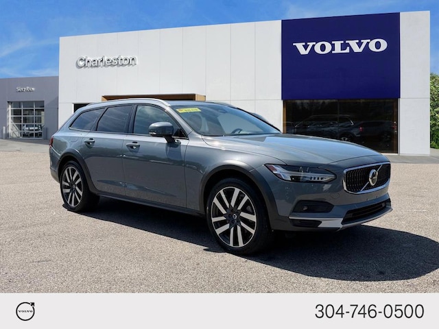 2022 Volvo V90 Cross Country