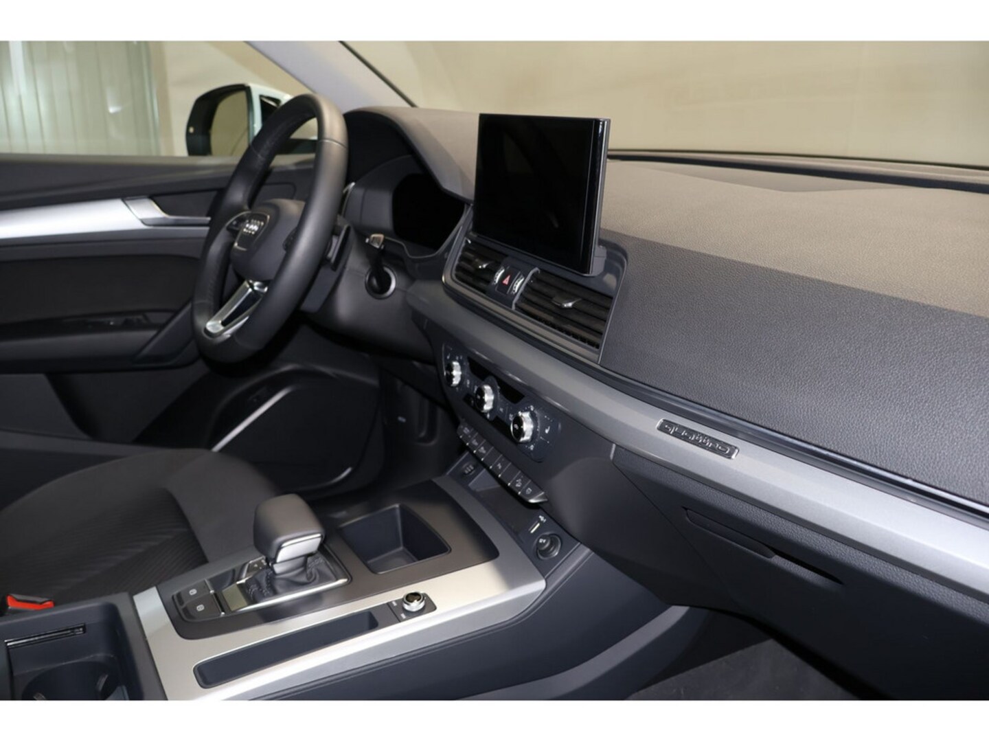 Bild über Audi Q5 Sportback 40 TDI quattro S tronic - für weitere Informationen kontaktieren Sie den Audi Partner