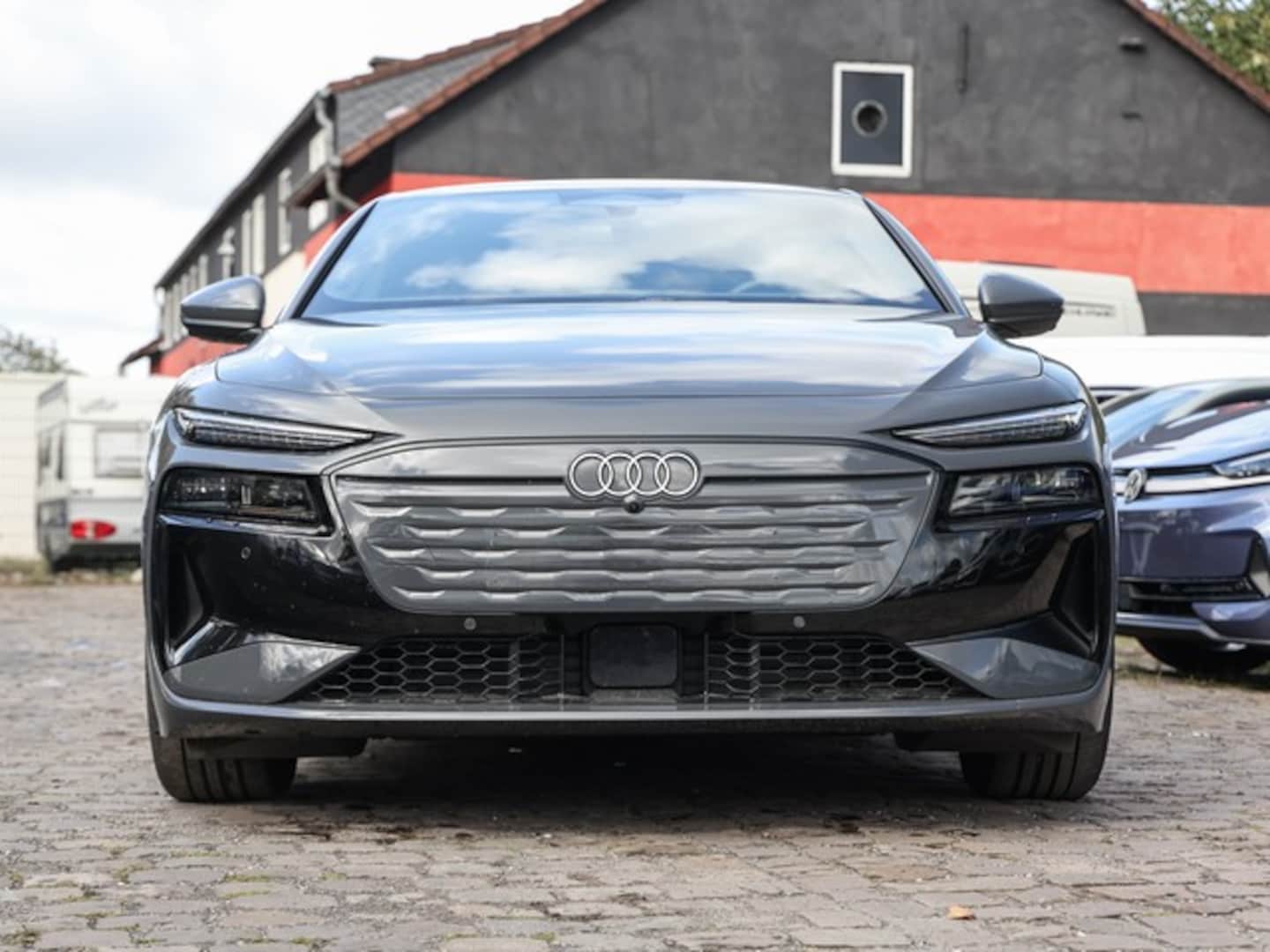 Bild über Audi A6 Avant e-tron e-tron quattro - für weitere Informationen kontaktieren Sie den Audi Partner