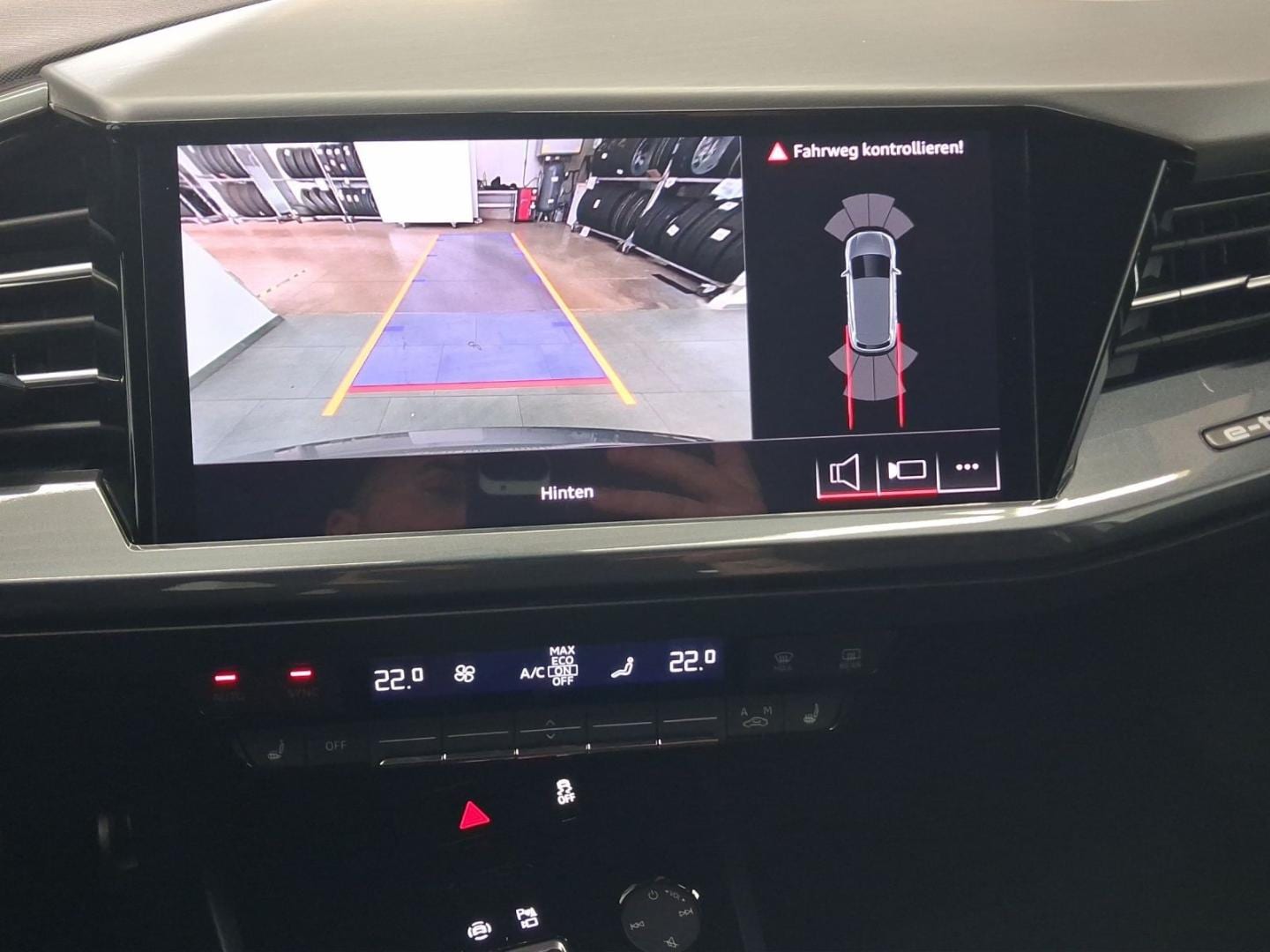 Bild über Audi Q4 e-tron 45 e-tron quattro - für weitere Informationen kontaktieren Sie den Audi Partner
