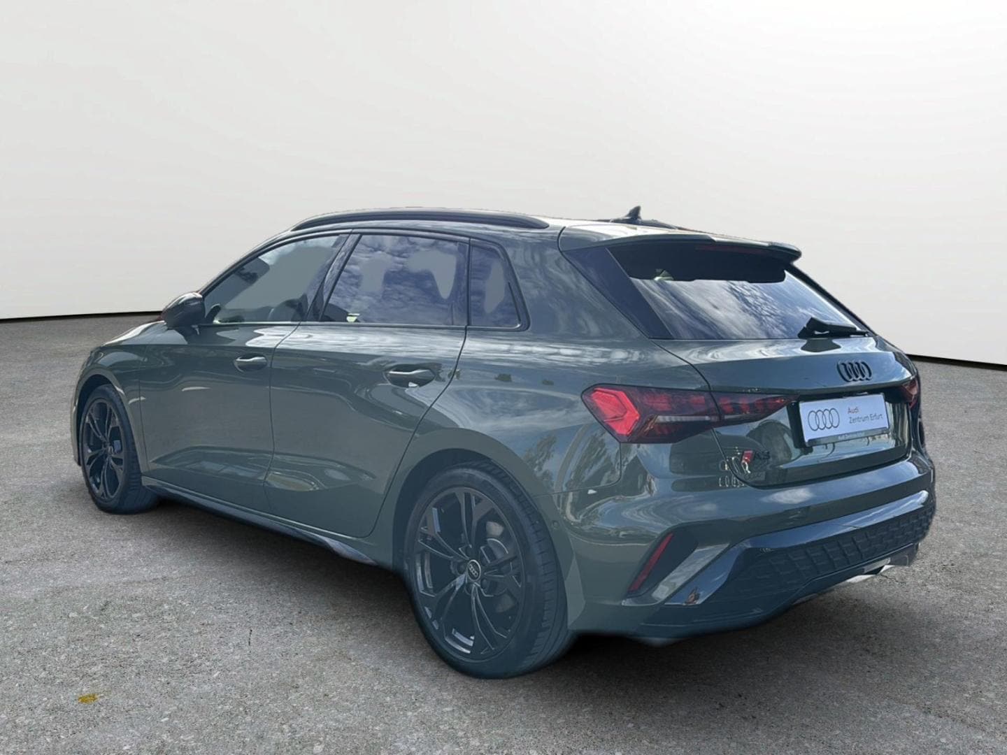 Bild über Audi A3 Sportback S line 35 TFSI S tronic - für weitere Informationen kontaktieren Sie den Audi Partner