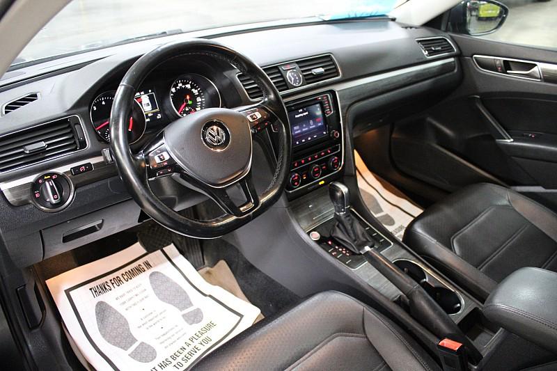 2017 Volkswagen Passat SE - Photo 13