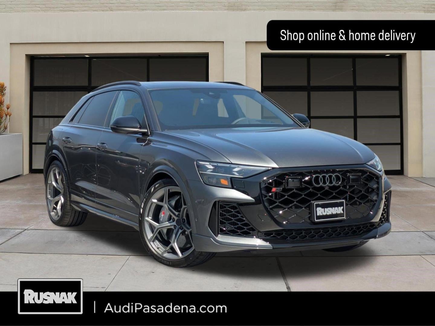 2026 Audi RS Q8 -'s photo
