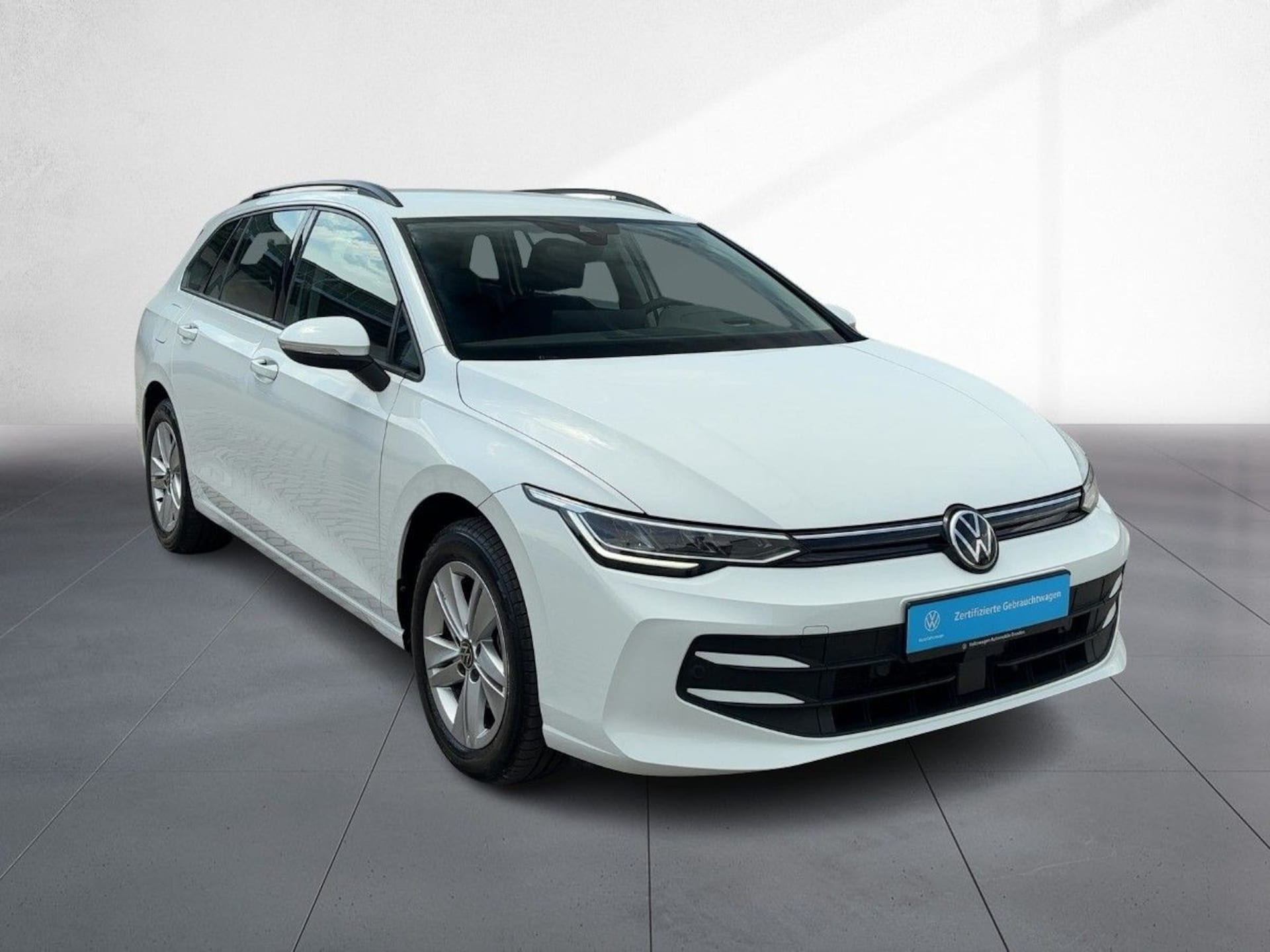Volkswagen Golf Variant Life