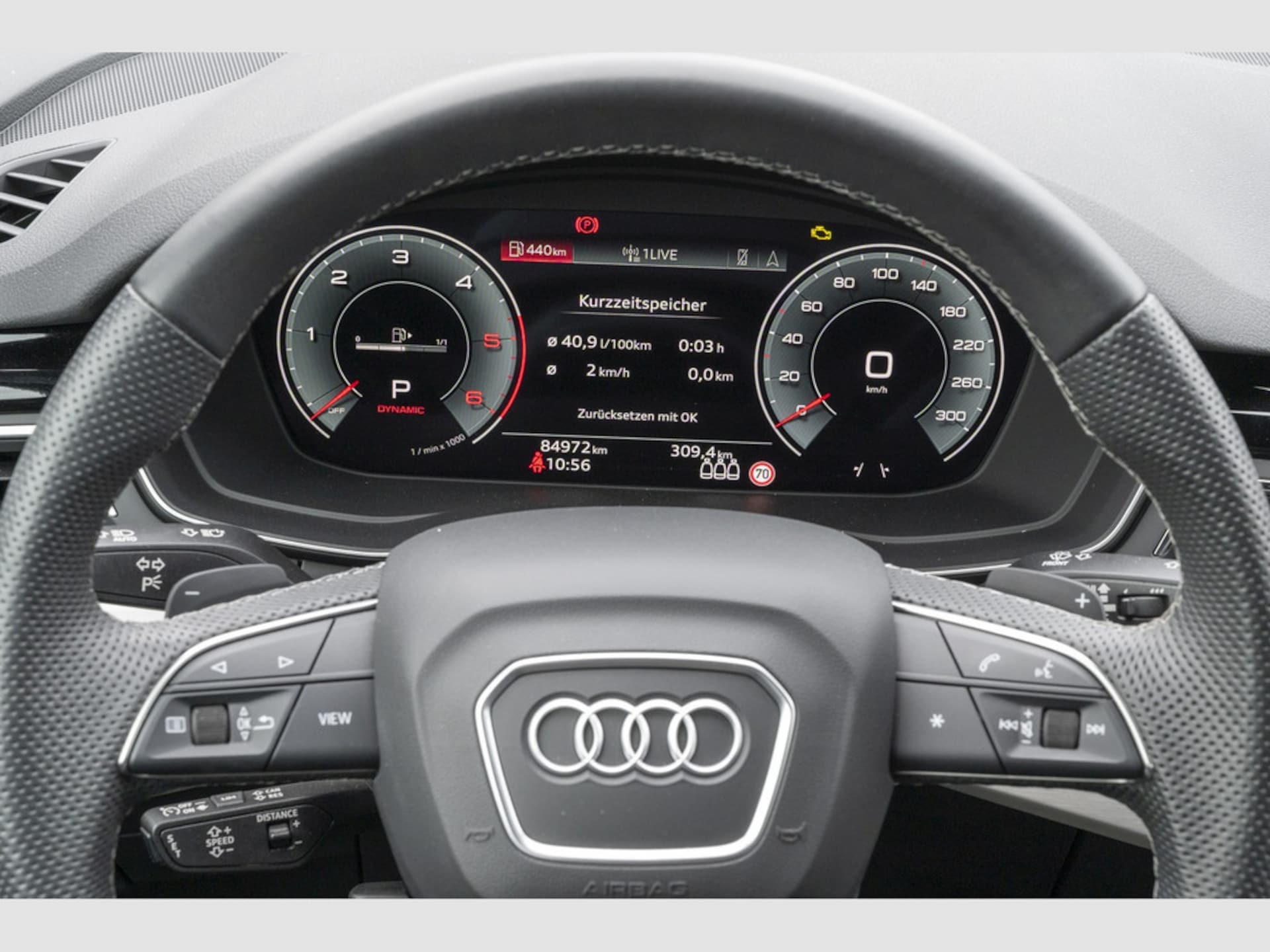 Audi A4 Avant S line