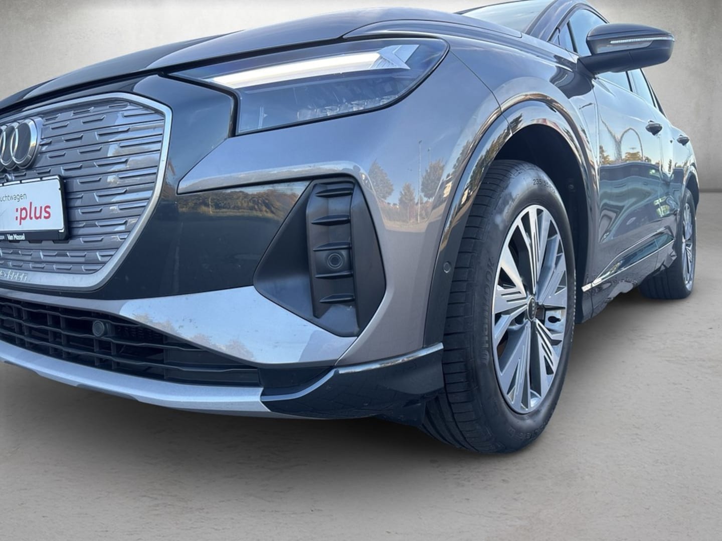 Bild über Audi Q4 e-tron 35 e-tron - für weitere Informationen kontaktieren Sie den Audi Partner