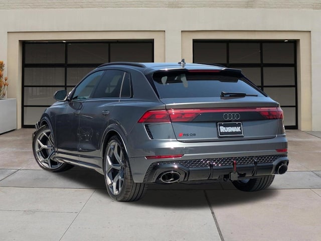 2026 Audi RS Q8 SUV performance