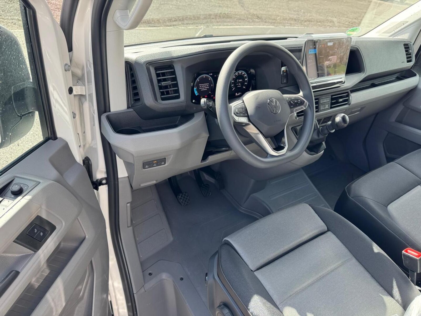 Volkswagen Crafter Kasten langer Radstand – Bild 2