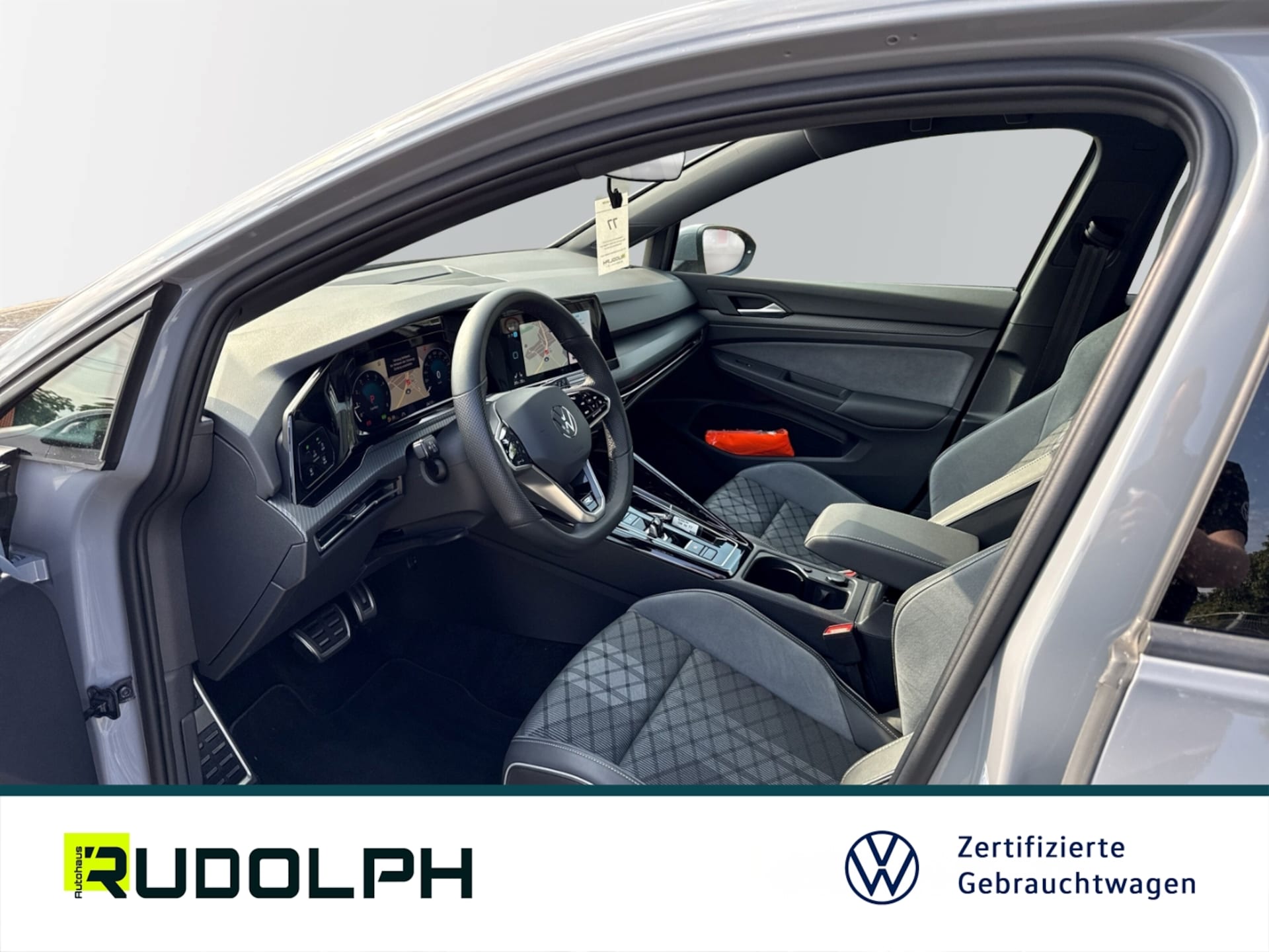 Volkswagen Golf R-Line