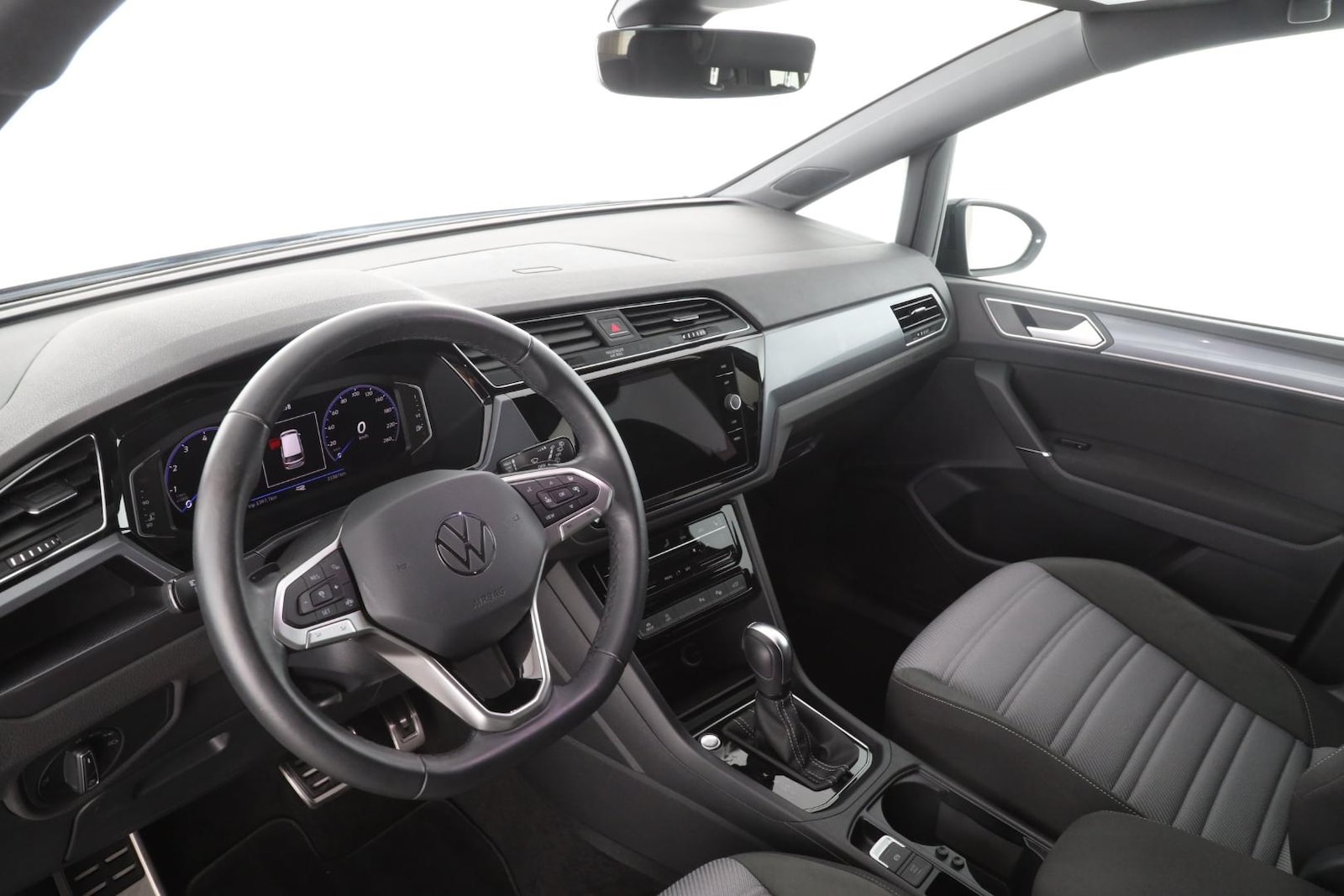 Volkswagen Touran – Bild 11