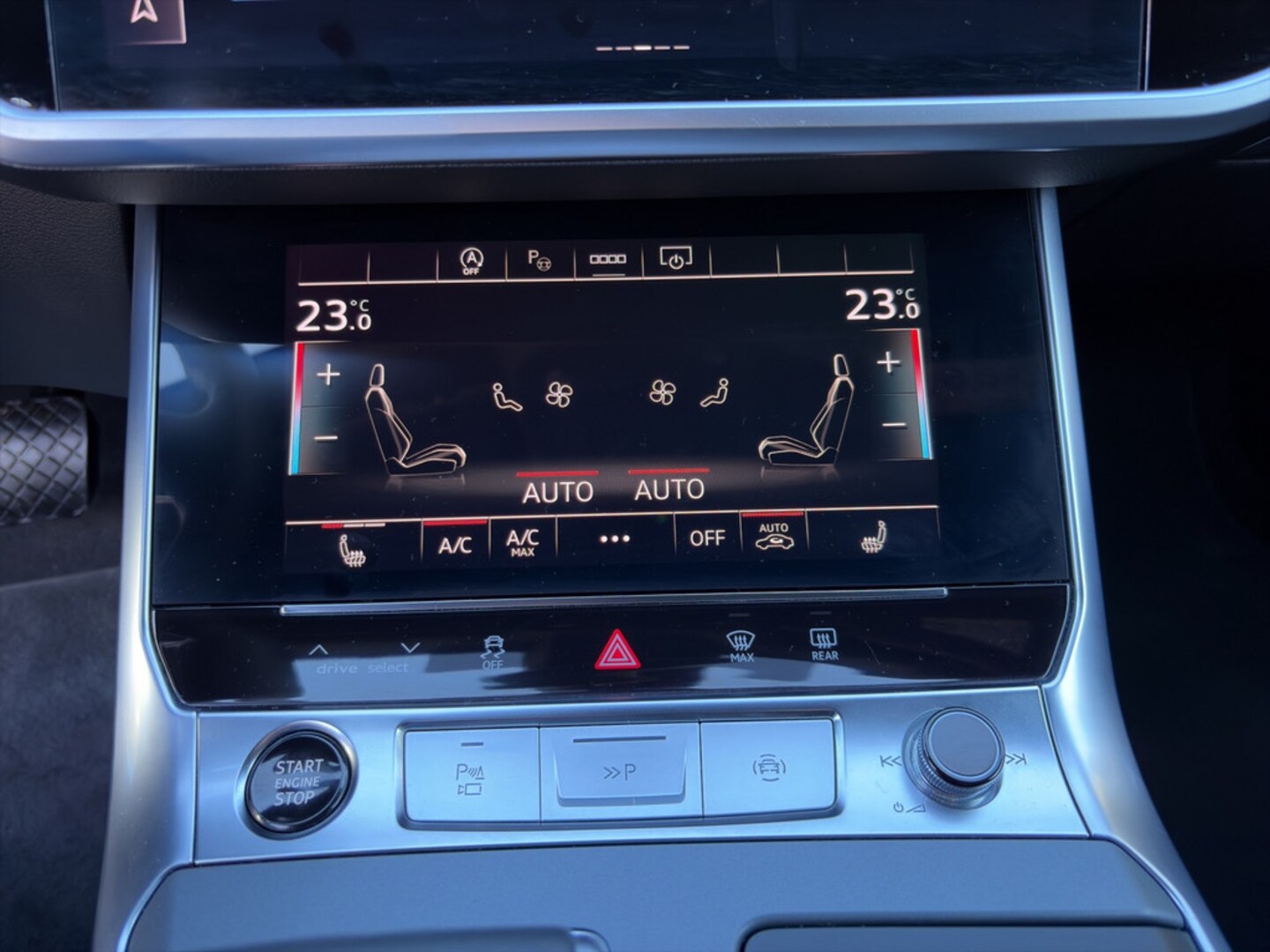 Bild über Audi A6 Avant advanced 40 TDI S tronic - für weitere Informationen kontaktieren Sie den Audi Partner