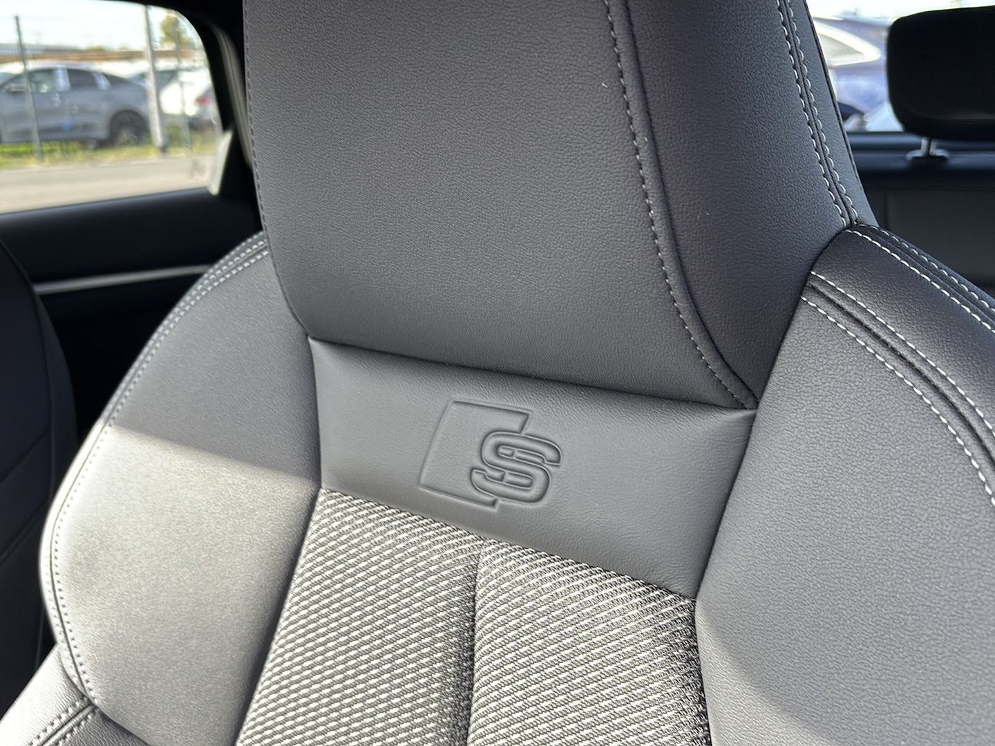 Bild über Audi A3 Sportback S line 35 TFSI S tronic - für weitere Informationen kontaktieren Sie den Audi Partner