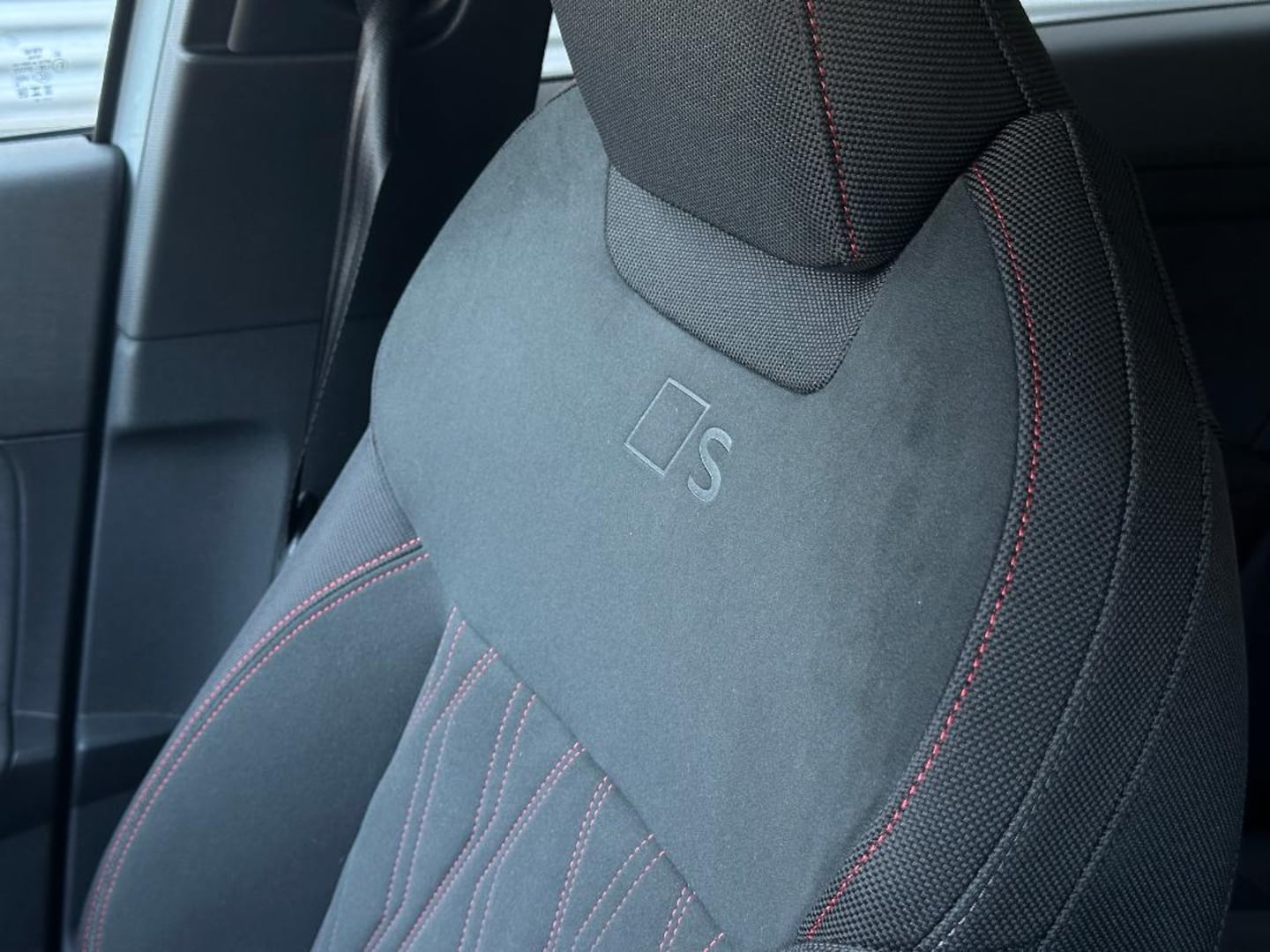 Bild über Audi Q3 SUV TFSI quattro 195 kW S tronic - für weitere Informationen kontaktieren Sie den Audi Partner