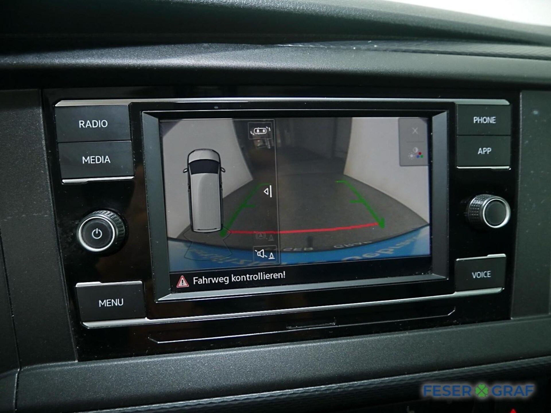 Volkswagen T6.1 Transporter Kasten langer Radstand