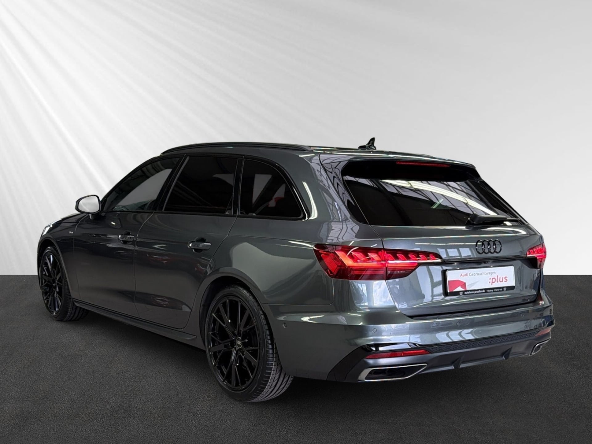 Audi A4 Avant S line