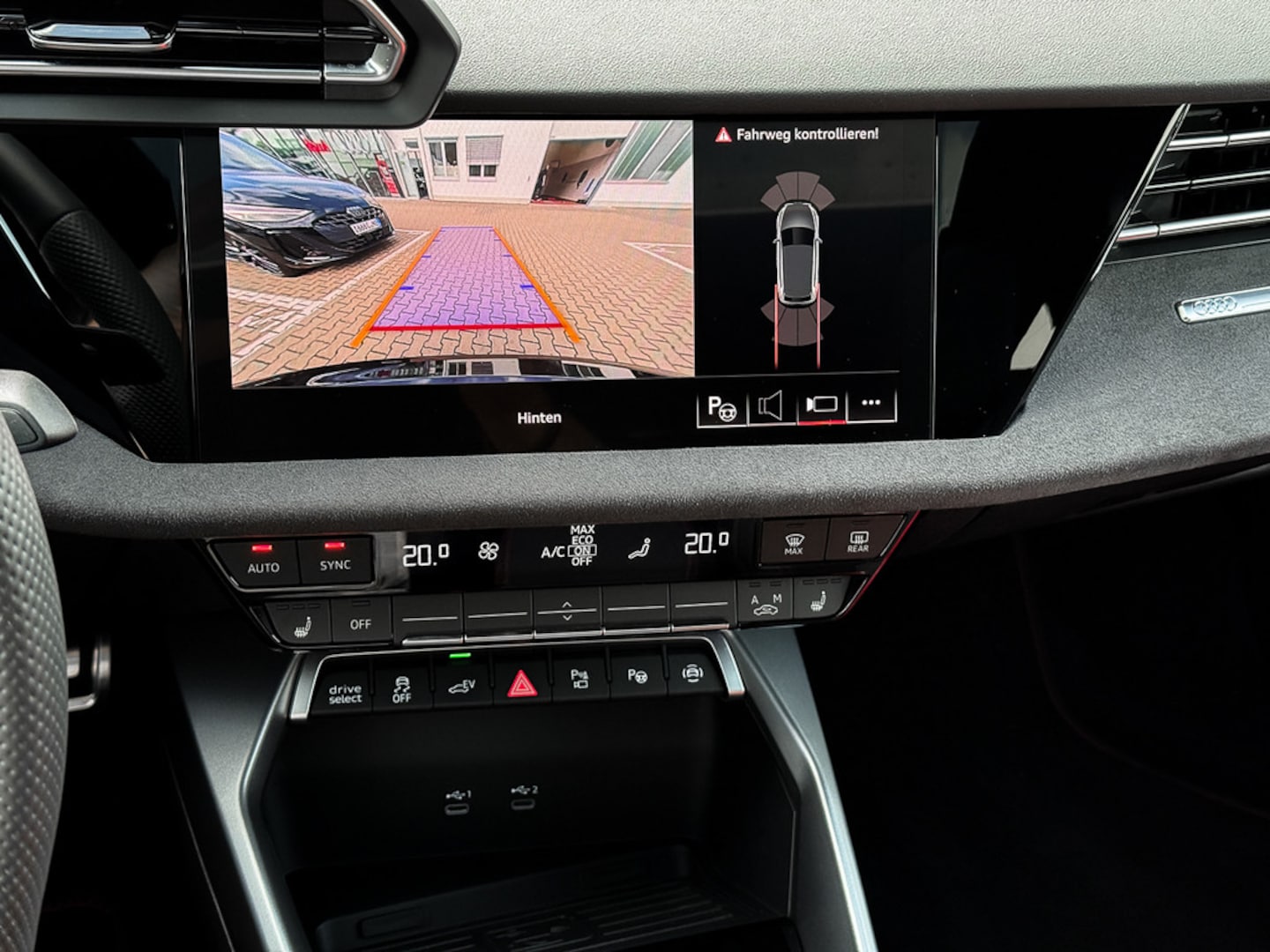 Bild über Audi A3 Sportback TFSI e TFSI e 200 kW S tronic - für weitere Informationen kontaktieren Sie den Audi Partner