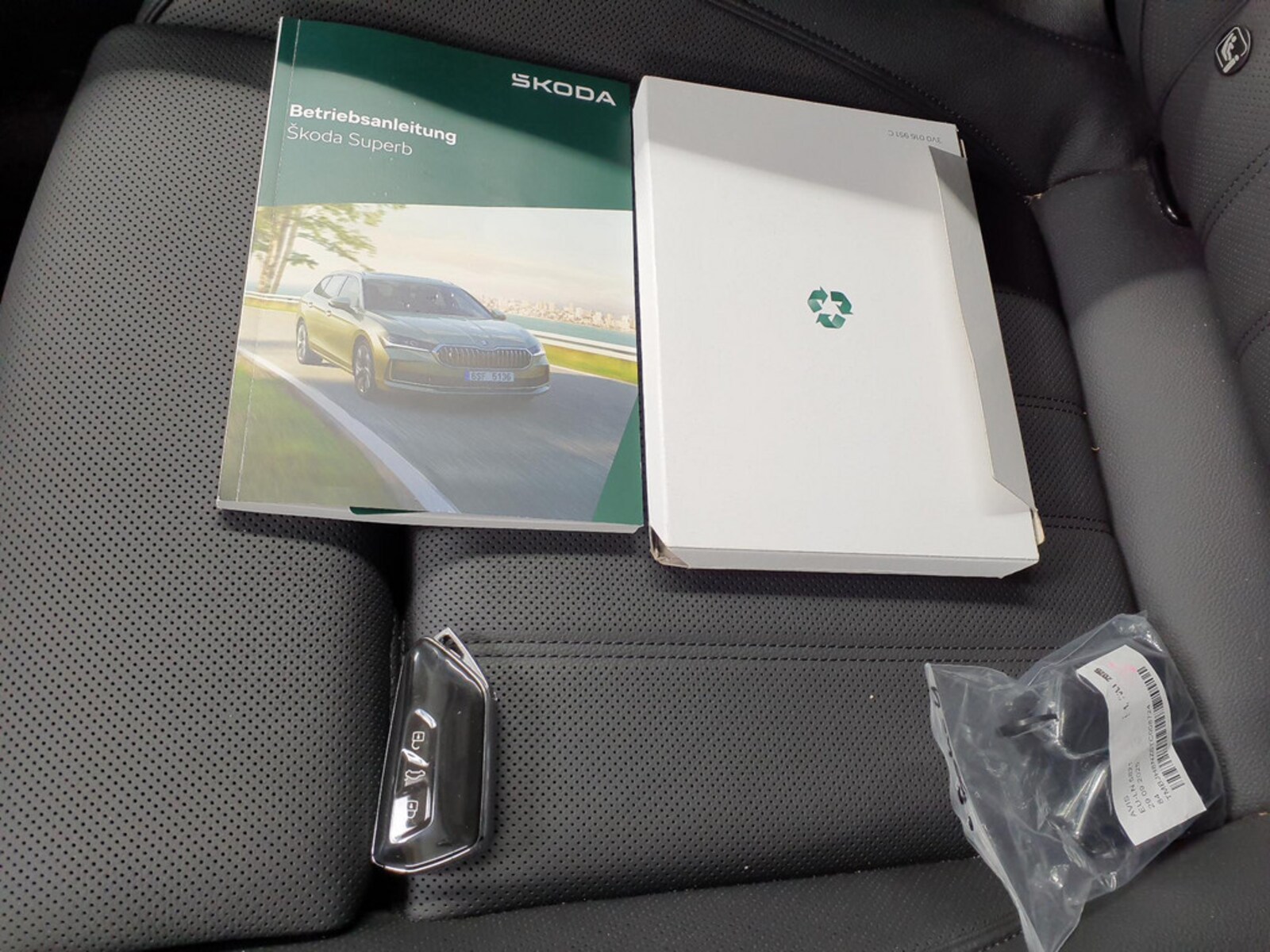 Škoda Superb Combi – Bild 11