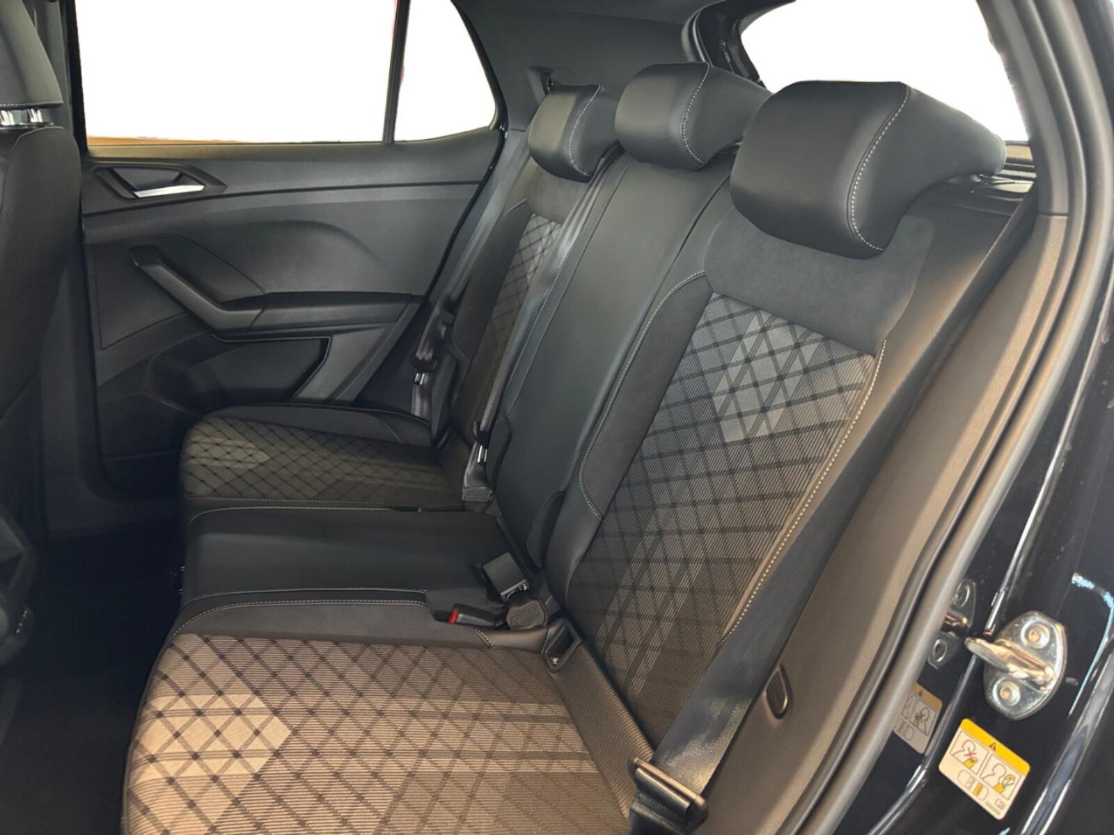 Volkswagen T-Cross – Bild 10