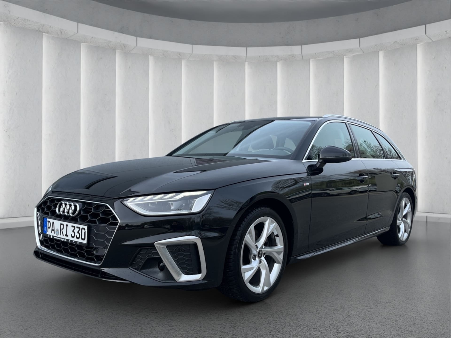Audi A4 Avant S line