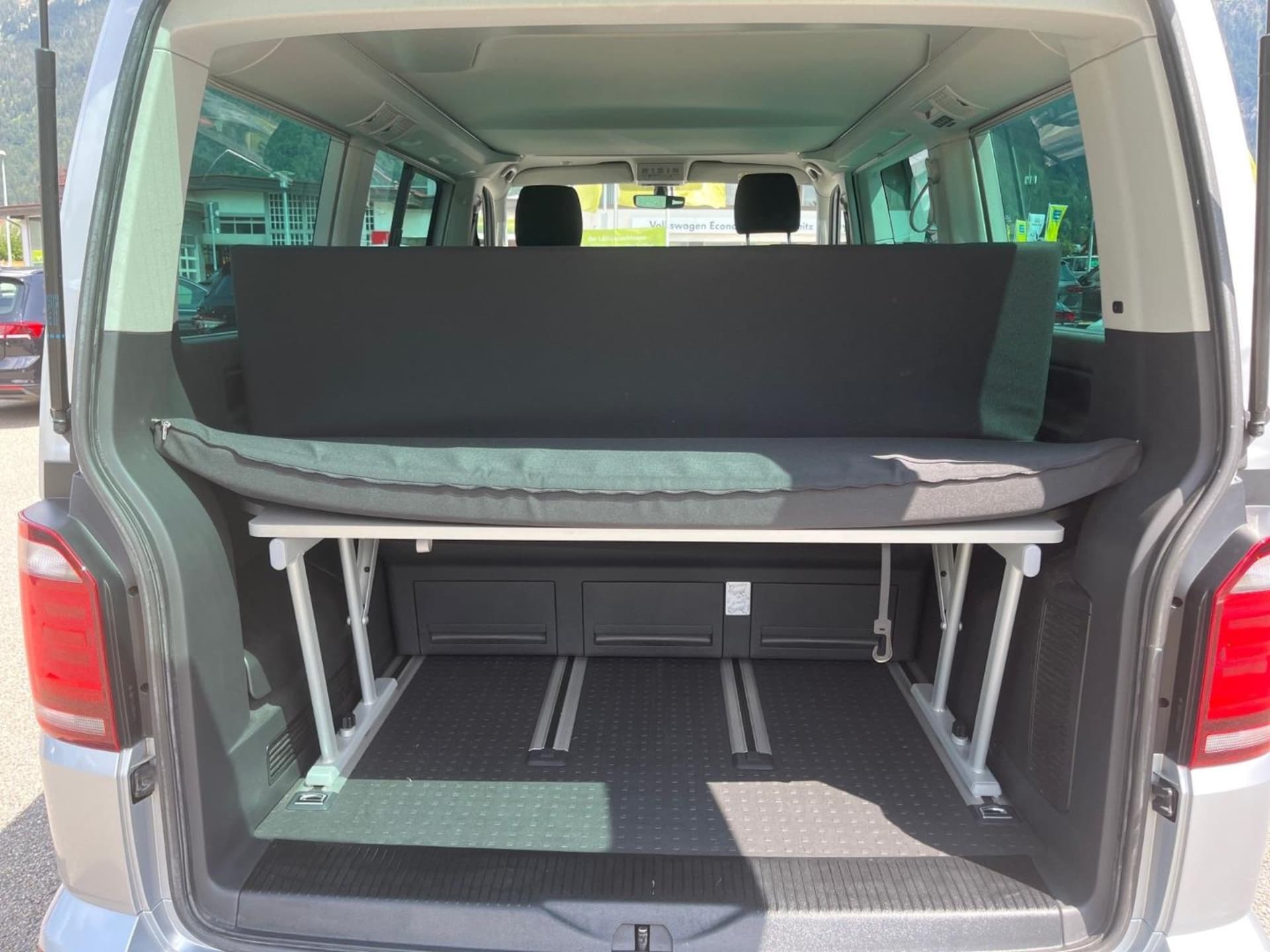 Volkswagen T6 California Beach