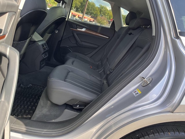 2022 Audi Q5 Premium Plus - Photo 13