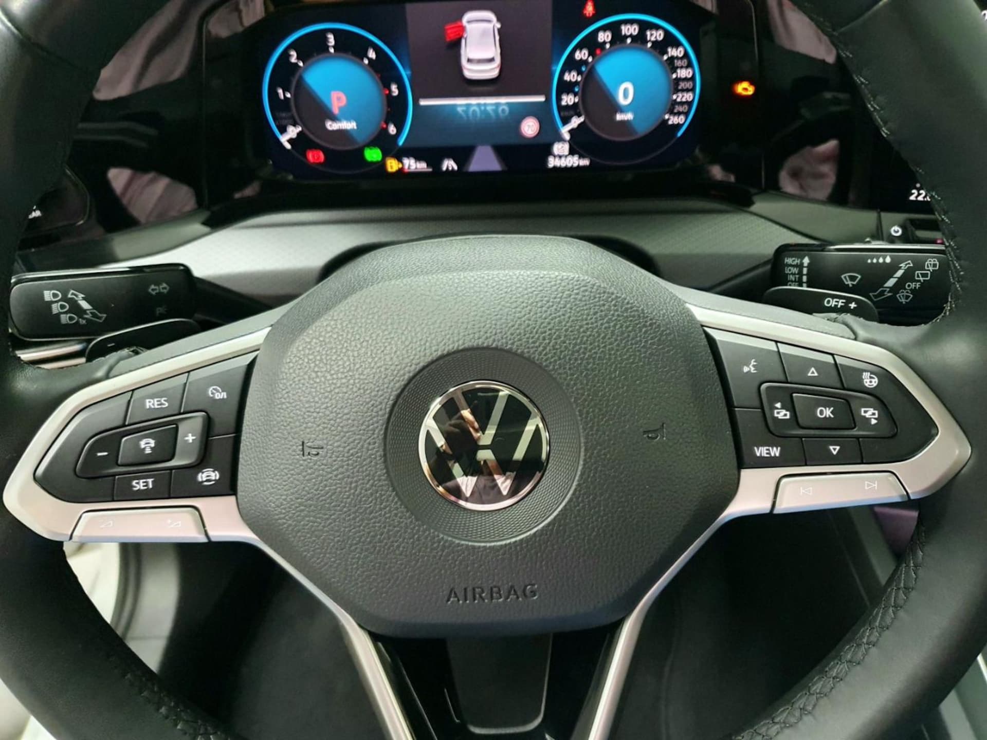 Volkswagen Golf Active