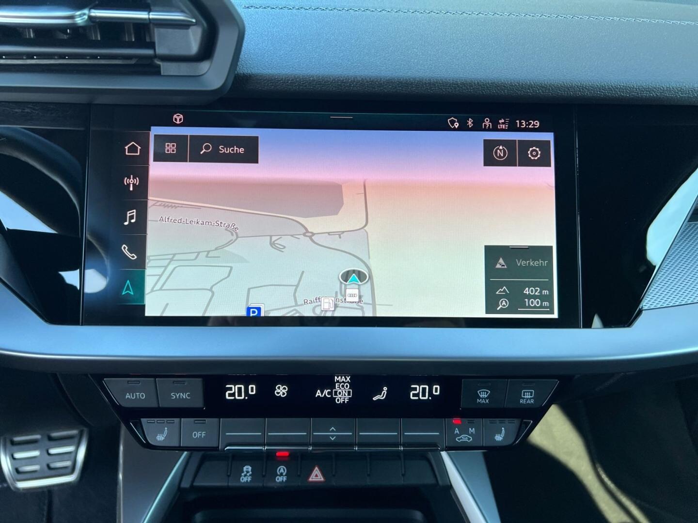 Bild über Audi A3 Sportback S line 30 TFSI S tronic - für weitere Informationen kontaktieren Sie den Audi Partner