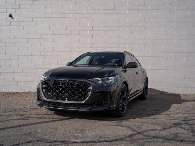 2026 Audi RS Q8 -'s photo
