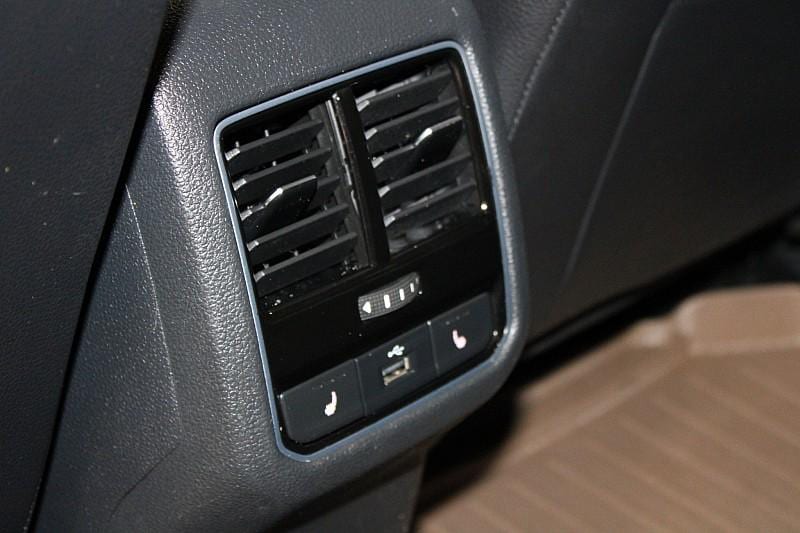 2017 Volkswagen Passat SE - Photo 18
