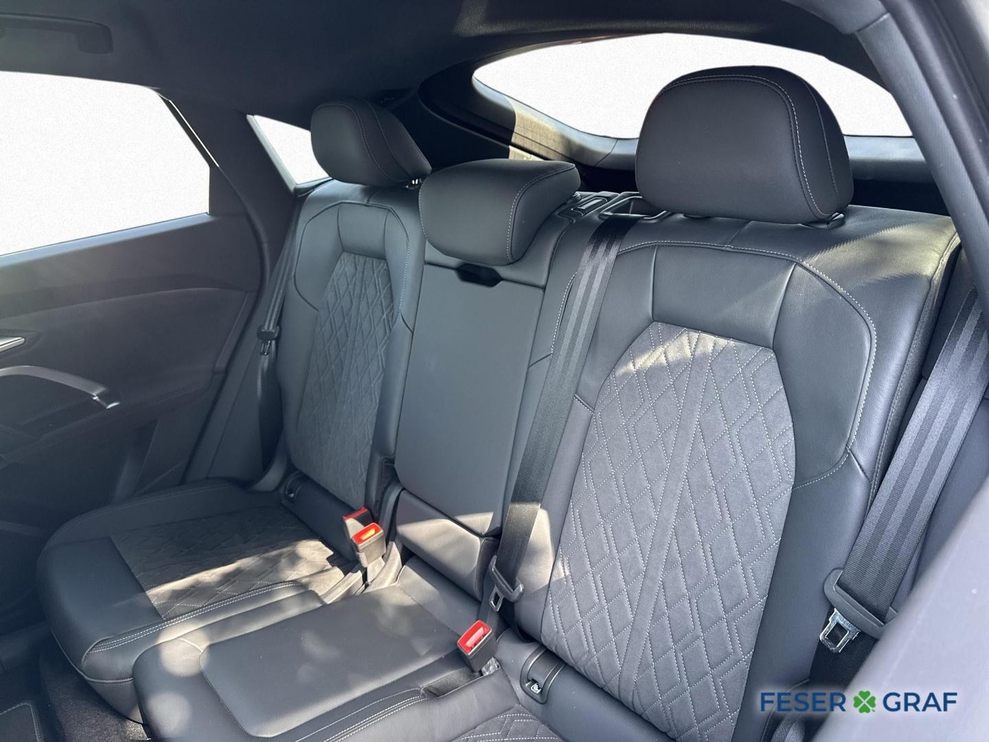 Bild über Audi Q5 Sportback TDI quattro 150 kW S tronic - für weitere Informationen kontaktieren Sie den Audi Partner