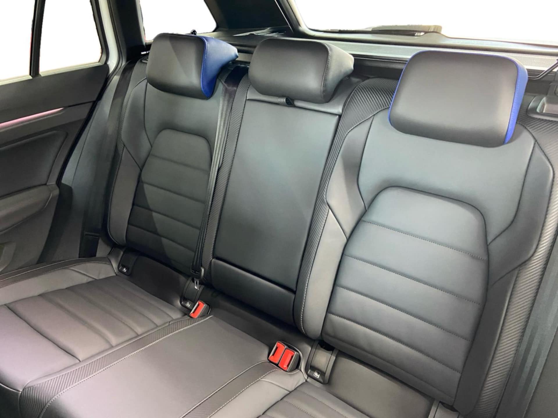 Volkswagen Golf Variant R