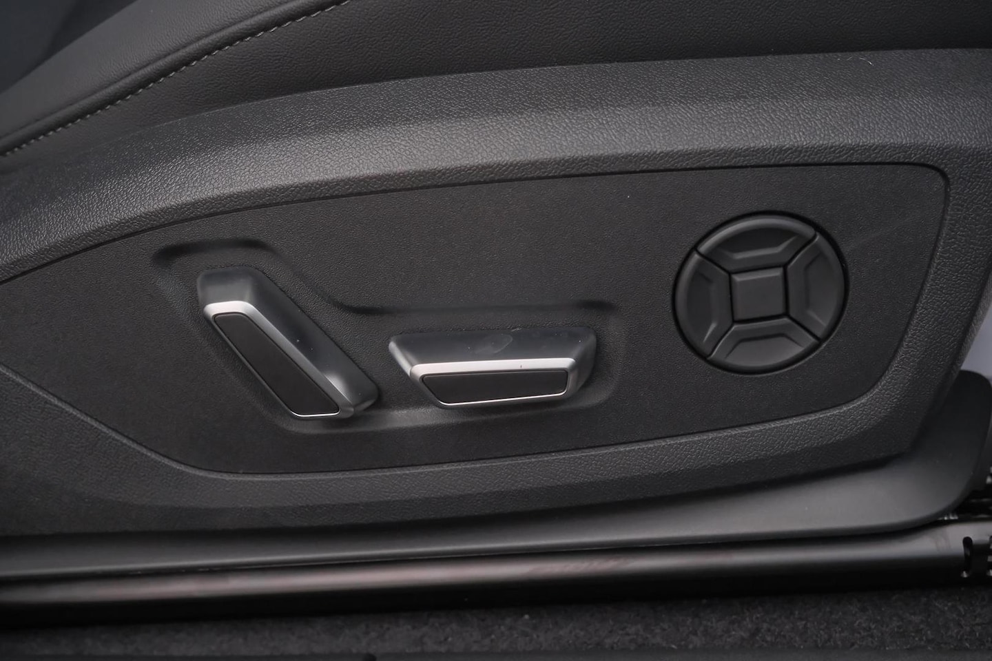 Image about Audi Q3 SUV TFSI quattro 150 kW launch edition